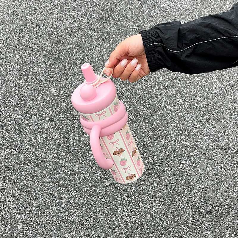 1 piece of high-value giant car water cup - 700ml large-capacity thermal insulation cup stainless steel straw cup H251215