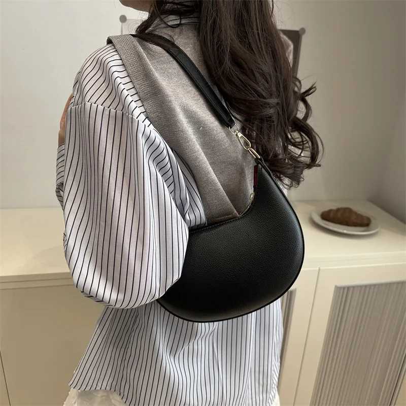 Vintage Tote Bag Retro Half Moon Pu Leather Handbag Shoulder Bags for Women Detachable Strap Zipper Closure Polyester LiningT251215
