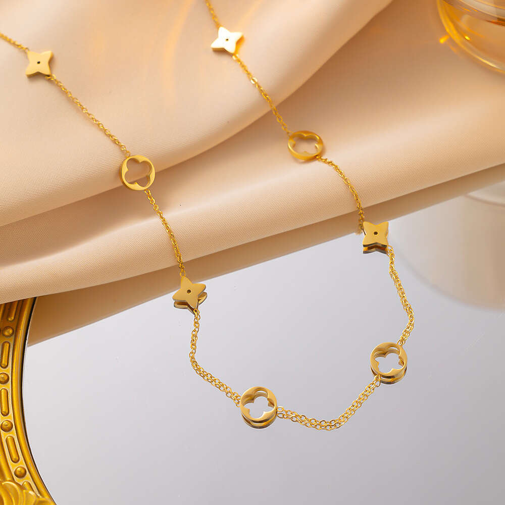 Necklace for Women Gold Titanium Steel Necklace New Light Luxury Niche Design Sense Accessory Collarbone Chain High-end Neck