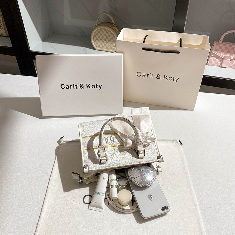 TB BHULAMTE Luxury Designer Handbag Large Capacity Printed Commuter Tote Bag 2026 New Embroidered Handheld Small Square Bag