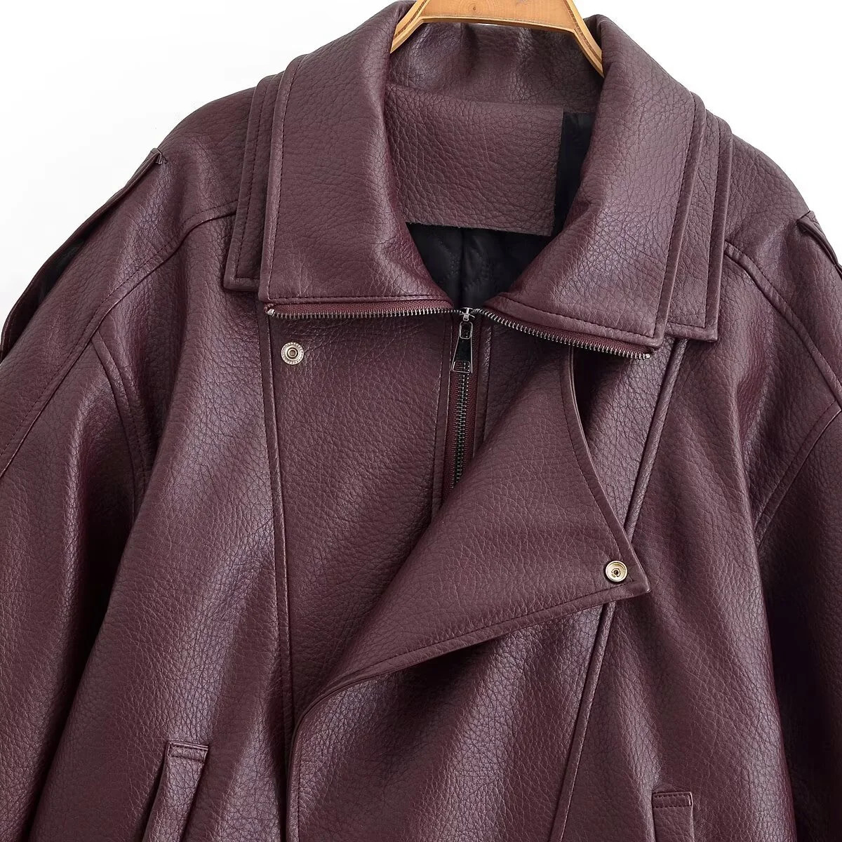 2025 Autumn Womens Casual Fashion Simple Versatile Retro PU Leather HighEnd Loose Motorcycle Style Jacket 251205