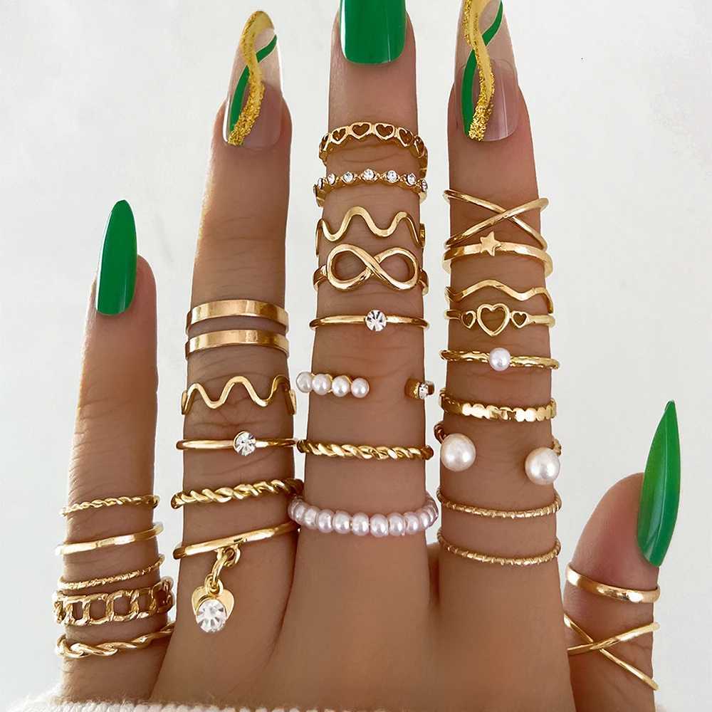 28Pcs/Set New Fashion Senior Diamond Imitation Pearl 8-figure Metal Creative Cross Hollow-out Multi-opening Splicing Ring M251215