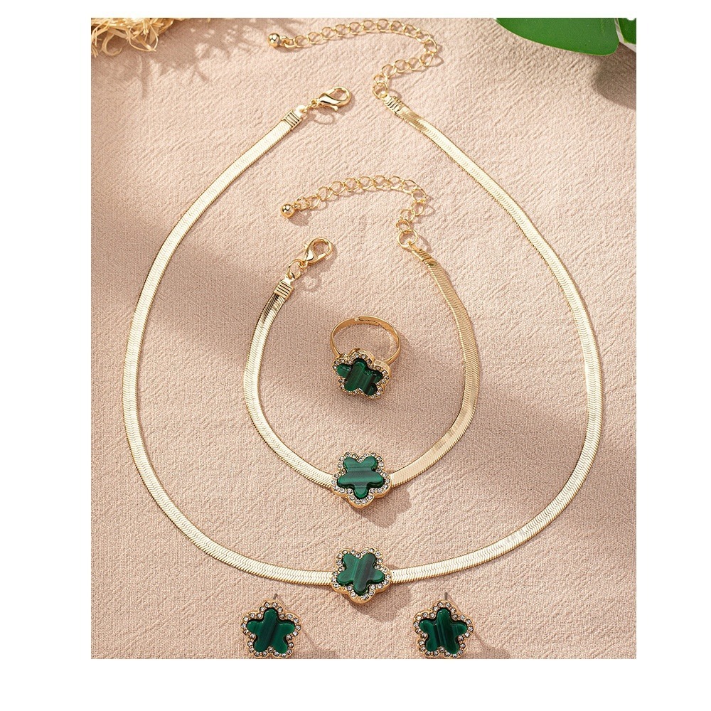 Designer Necklace Celebrity Style Flower Vintage Fashion Elegant Bracelet Earrings Luxurious Jewelry Ring Set