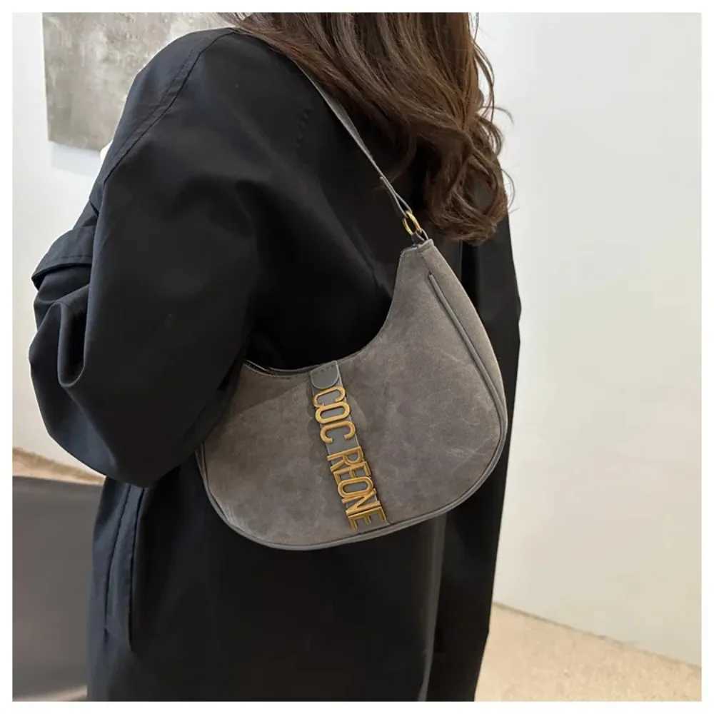 New retro velvet womens shoulder bag large capacity crossbody bag multifunctional commuting bagT251215