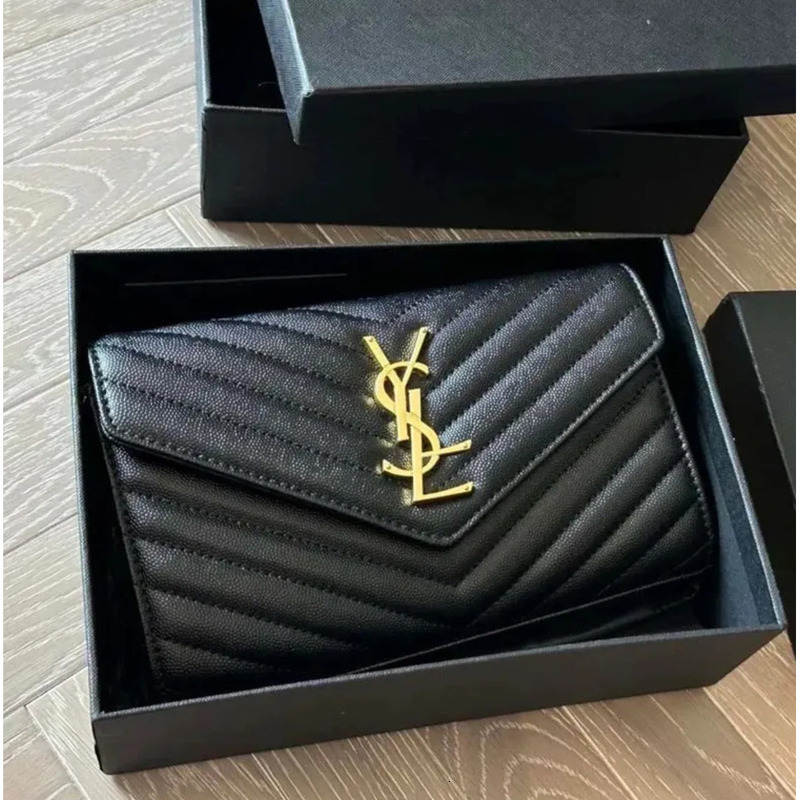 TOP designer Bag Luxury Fashion understated elegance Handbags Shoulder bags metal chain Handbag Genuine Leather bag cover