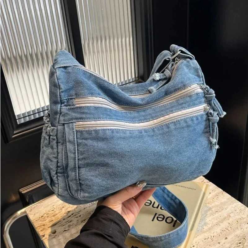 Vintage Denim Womens Shoulder Bag Large Capacity Messenger Bag Multi-pockets Satchel Bags Adjustable Strap Ladies Crossbody BagT251215