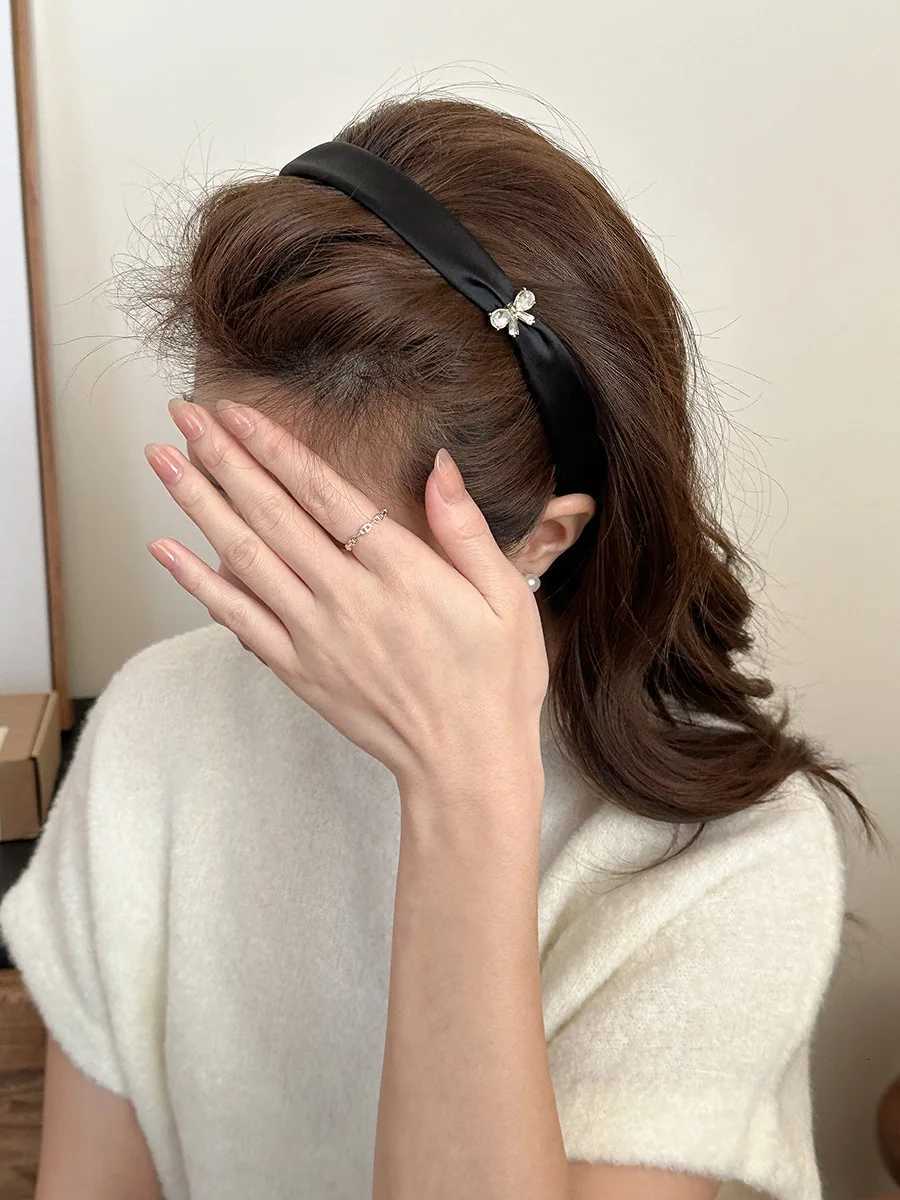 Women Crystal Bowknot Hairbands Solid Satin Ribbon Headbands Narrow Hair Hoops Simple and Elegant Style for Daily Party WearingXJ251215 - view 4
