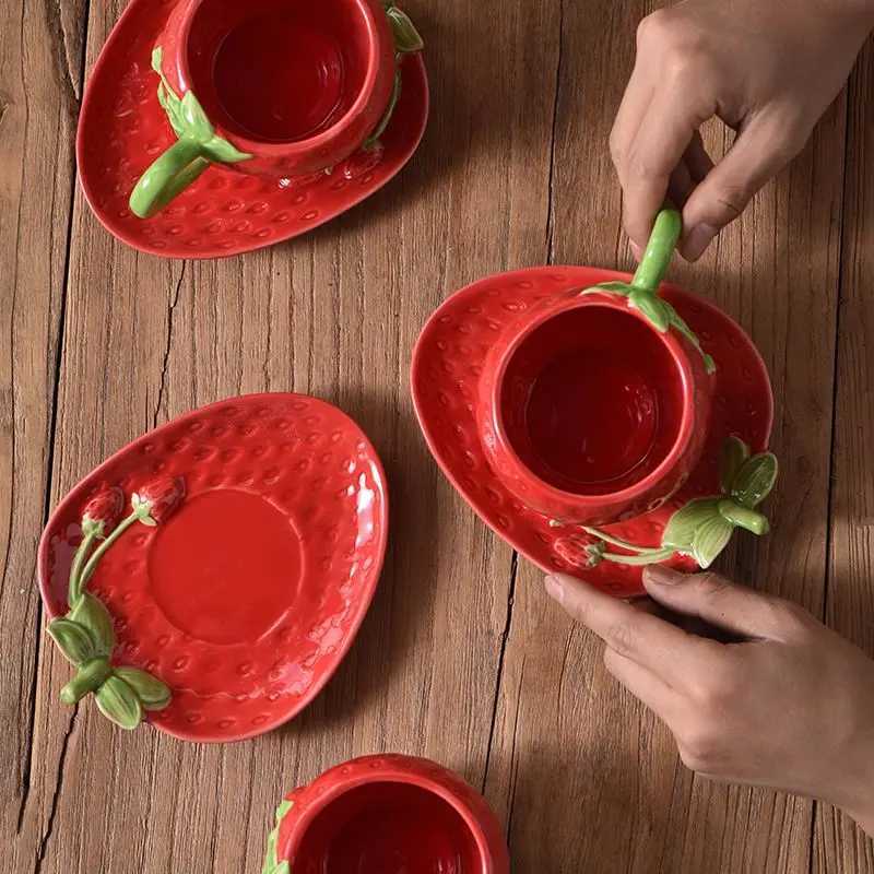 Creative Three-dimensional Fruity Strawberry Ceramic Tea Cup Exquisite Red Strawberry Coffee Cup Simple Afternoon Tea Milk g H251215