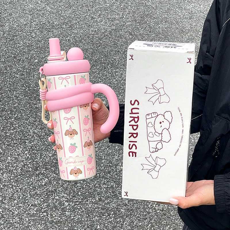 1 piece of high-value giant car water cup - 700ml large-capacity thermal insulation cup stainless steel straw cup H251215