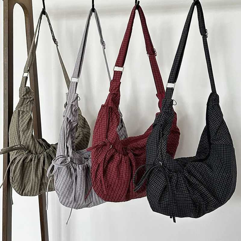 Retro Plaid Hobos Shoulder Bags for Women Drawstring Pocket Nylon Dumpling Bag Large Capacity Portable Travel Messenger BagT251215