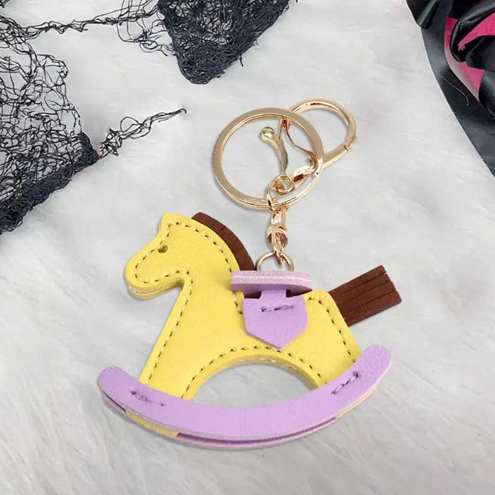 Faux Leather Horse Pendant Imitation Leather Keychain Pendant Shaking Horse Design Key Holder Lightweight Bag Accessory for Bags M251215