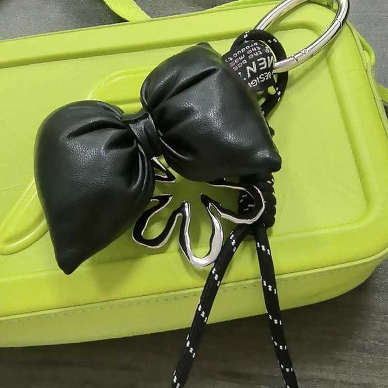 Fashionable Heart Leather Rope Keychain Cherry Bow Y2K Bag Pendant Ornaments Mobile Phone Lanyard Gifts Bag Accessories M251215