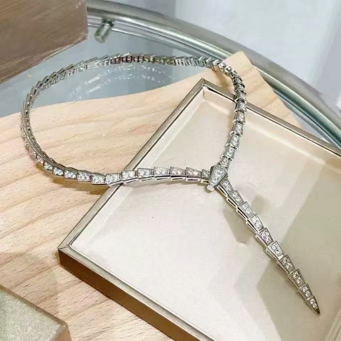 Designer Necklace All Zircon Bamboo Snake Necklace Elegant And luxury Women's Snake Bone Collarbone Chain Gemstone Inlay High-end Fashion Niche D