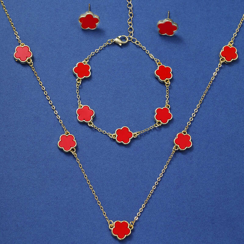 Lucky Petal Flower Five Leaf Bracelet Earrings Necklace 3-Piece Set for Wan Fashion Accessories Party Jewelry X2411162