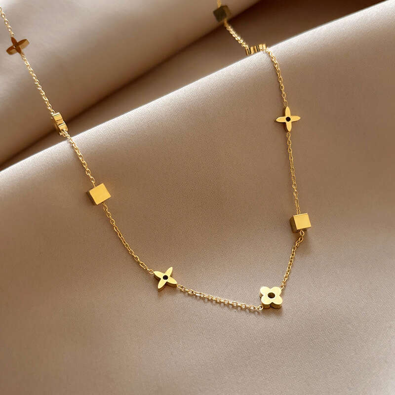 Necklace for Women Gold Titanium Steel Necklace New Light Luxury Niche Design Sense Accessory Collarbone Chain High-end Neck