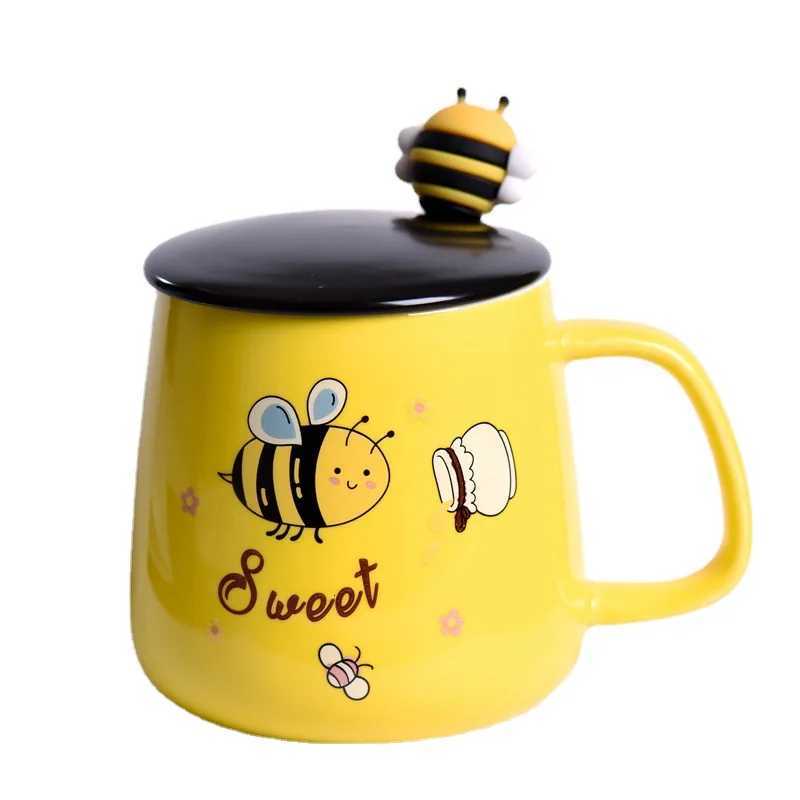 Ceramic Cartoon Bee g With Spoon Lid Ceramic Coffee Cups Sing Breakfast Cups Christmas Gift Coffee Cup Sets H251215