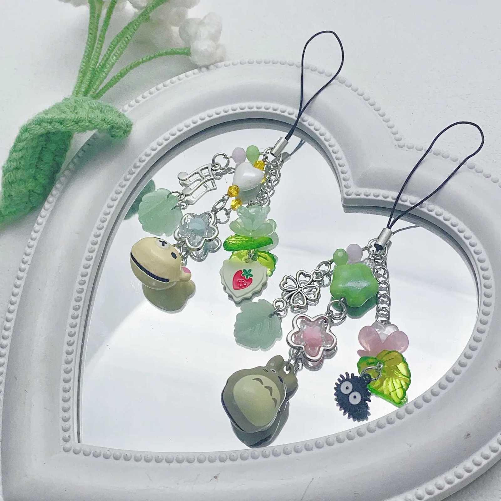 Handmade Phone Charm Chain Four Leaf Clover Beaded Phone Charm Y2K Green Fairy Core Keychain Bag Key Ring M251215
