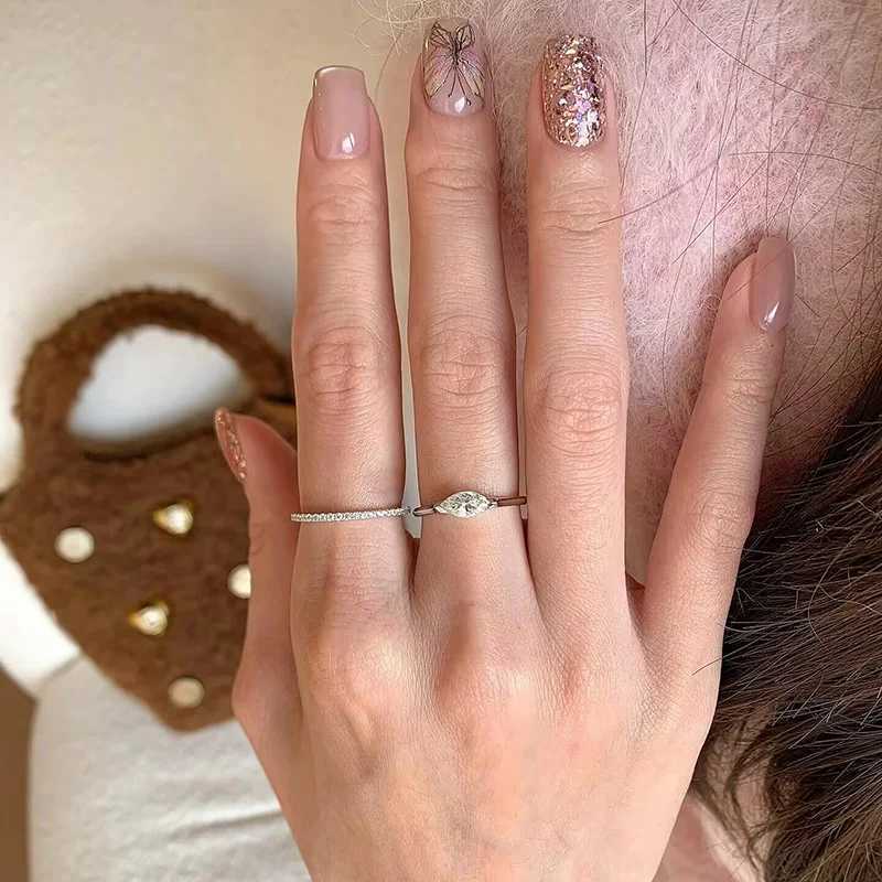 TFGLBU New 1CT Marquise Moissanite Ring for Women Proposal Wedding Diamond Band for Women 925 Sterling Silver Crown Single Ring M251215