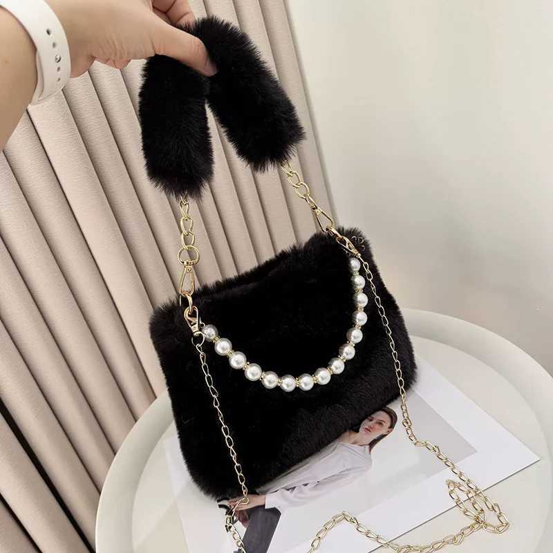 Fashionable Pearl Rabbit Fur Handbag Womens Crossbody Bag Chain Design Winter Small Versatile Shoulder BagT251215