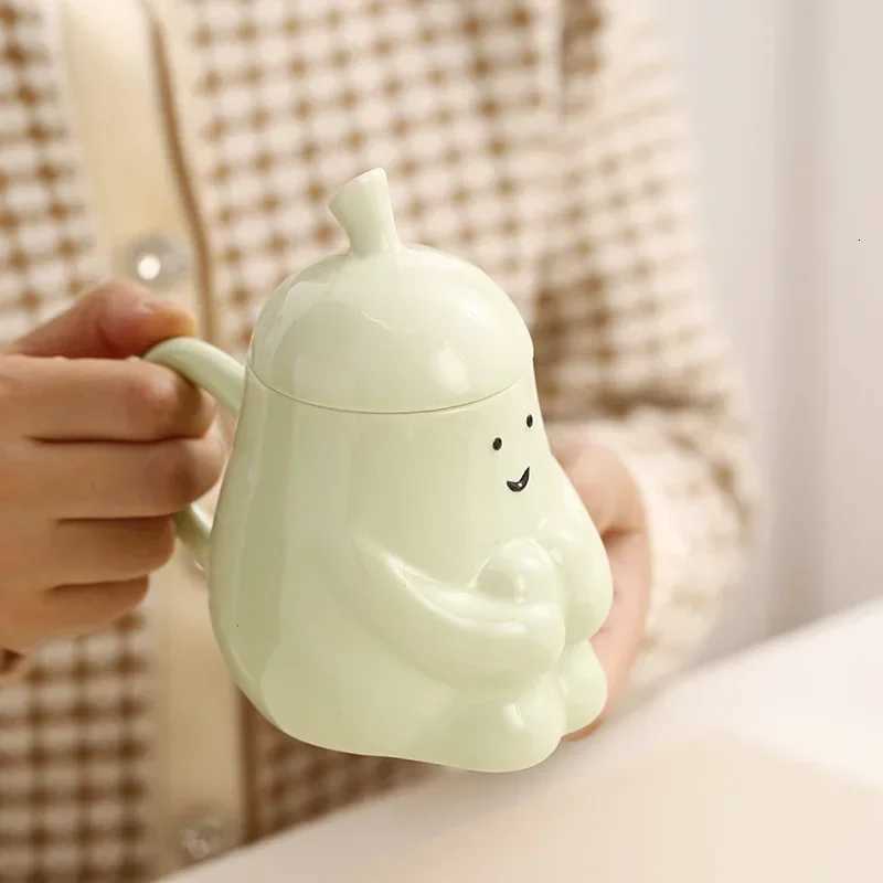 Super Cute Hugging Pear Ceramic g With Lid Cute Water Cup Creative Couple PairCup Funny Birthday Gift Cup H251215