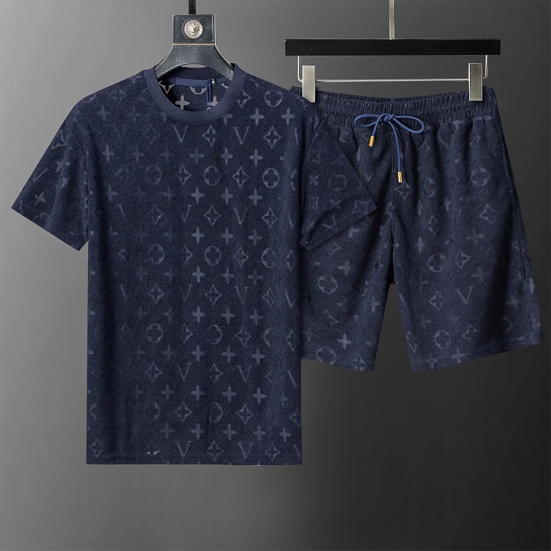 Luxury Designer Mens Tracksuit Summer Fashion Male Sets Letters Print Short Sleeve Tees Suit High end Quality 15 Color T Shirts Tops and Shorts 2 Piece Set Men Clothing