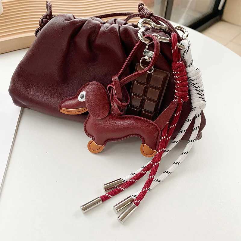 Leather Dachshund Keychain Cute Dog Keyring Puppy Bag Pendant Key Chain Charm Dachshund Accessories for Handbag M251215