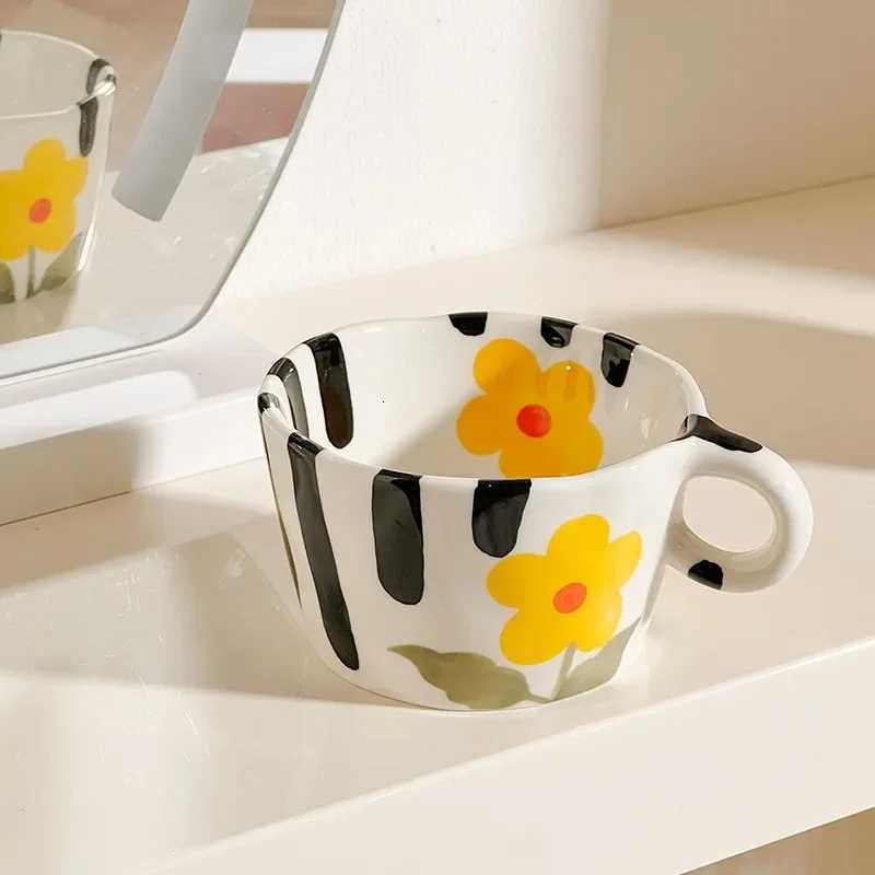 300ml Cute Hand Pinched Ceramic gs Hand drawn Flowers Coffee Cup Student Breakfast milk oatmeal cup Gift Off Water cups H251215