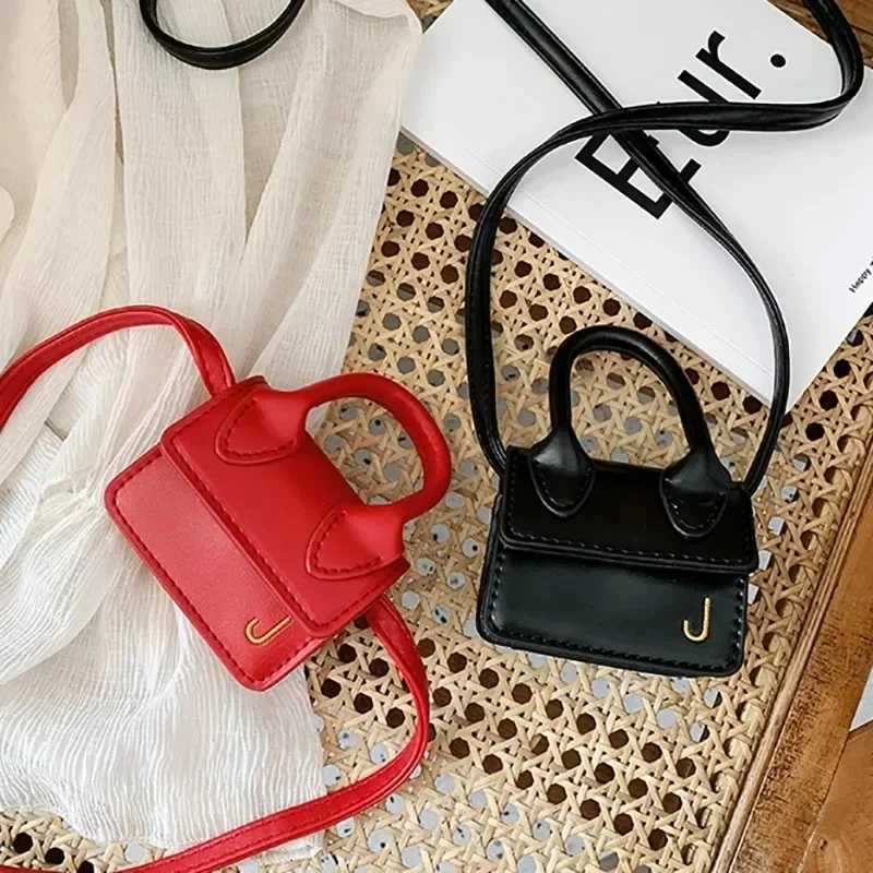 Kids Mini PU Leather Crossbody Bag Fashion Cute Little Girl Small Coin Pouch Purses Handbags Casual Toddler Purse ToteT251215