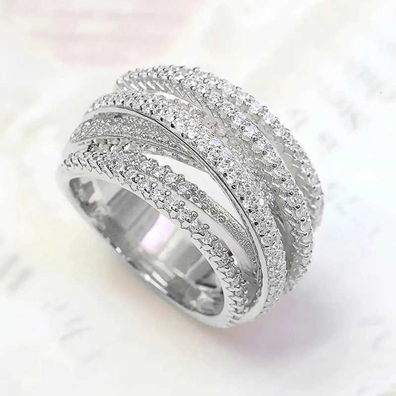 Multi Cross Rings for Women New Trendy Wedding Band Accessories Luxury Cubic Zirconia Fashion Female Jewelry M251215
