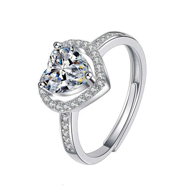 925 Sterling Silver Ring Heart Sparkle Zircon luxury High Quality For Women Wedding Fine Jewelry Accessories Party Gift M251215