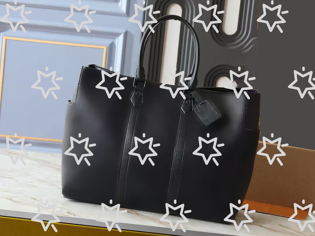 Reclaimed Material Sustainable Tote: Versatile Accessory Ideal for Shopping and Traveling