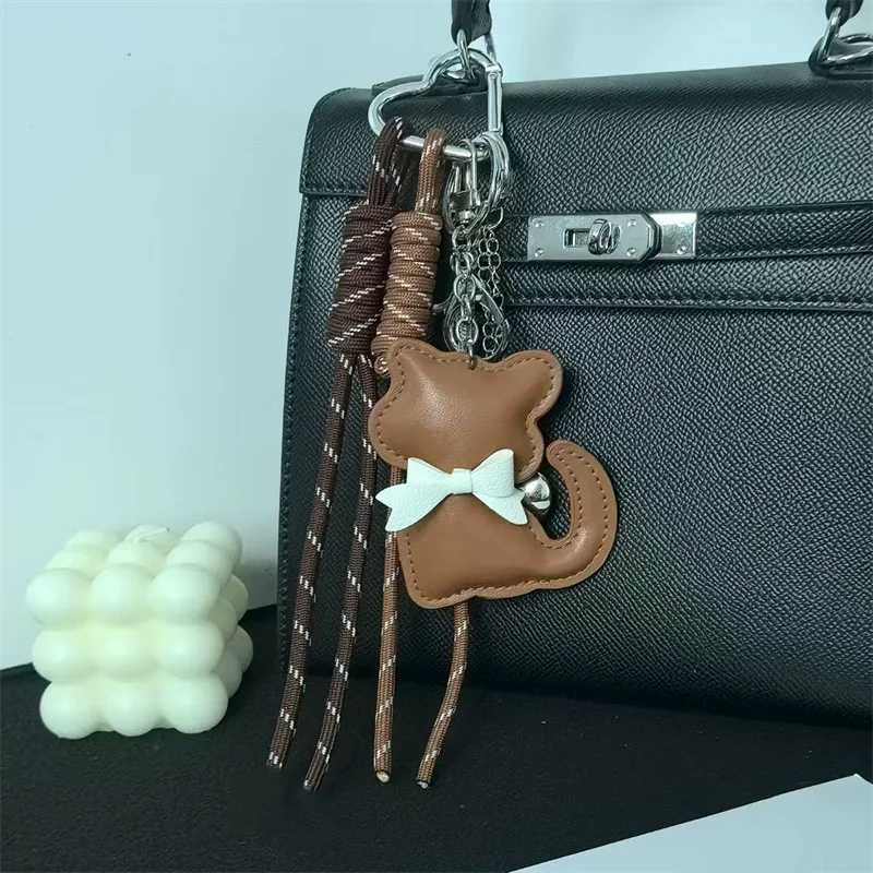Leather Keychain Fashion Leather Pendant With Braided Rope Bag Gift All-purpose Bag Hanging Accessory M251215