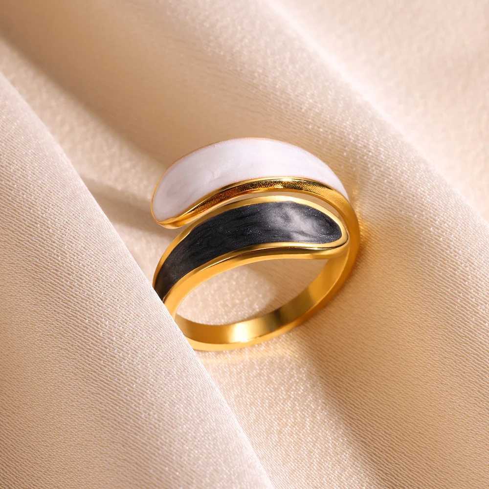 Stainless Steel Black and White Ring with Enamel Simple Double Layer Oil Dripping Adjustable Open Finger Ring for Women No Fade M251215