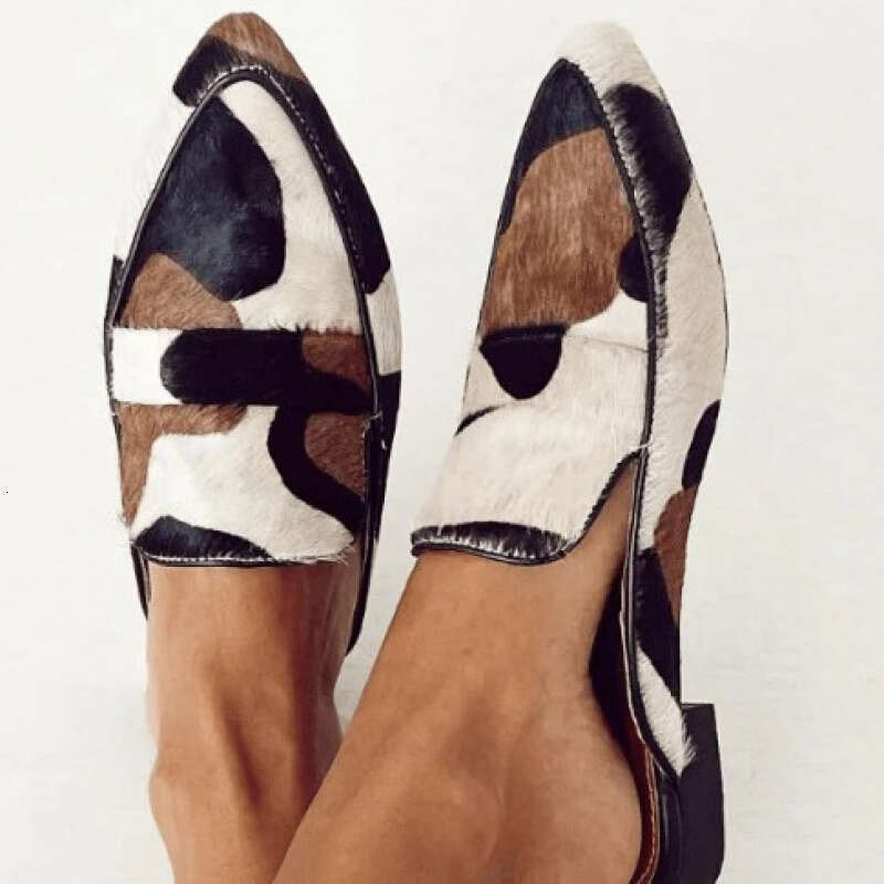Women's Print Pointed-Toe Slip-On Low-Cut Flats Rubber Sole Spring With Cow Pattern Cow, Wide Width Available Plus Size, Easy-Care For Farm, Casu