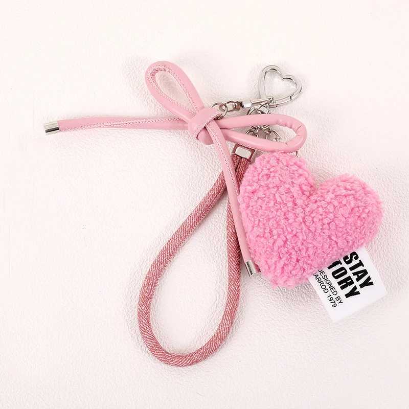 Sweet Plush Love Heart Bag Charm Keychain Keyring Pendant with Wrist Lanyard for Coin Purse Backpack Car Key Decoration M251215