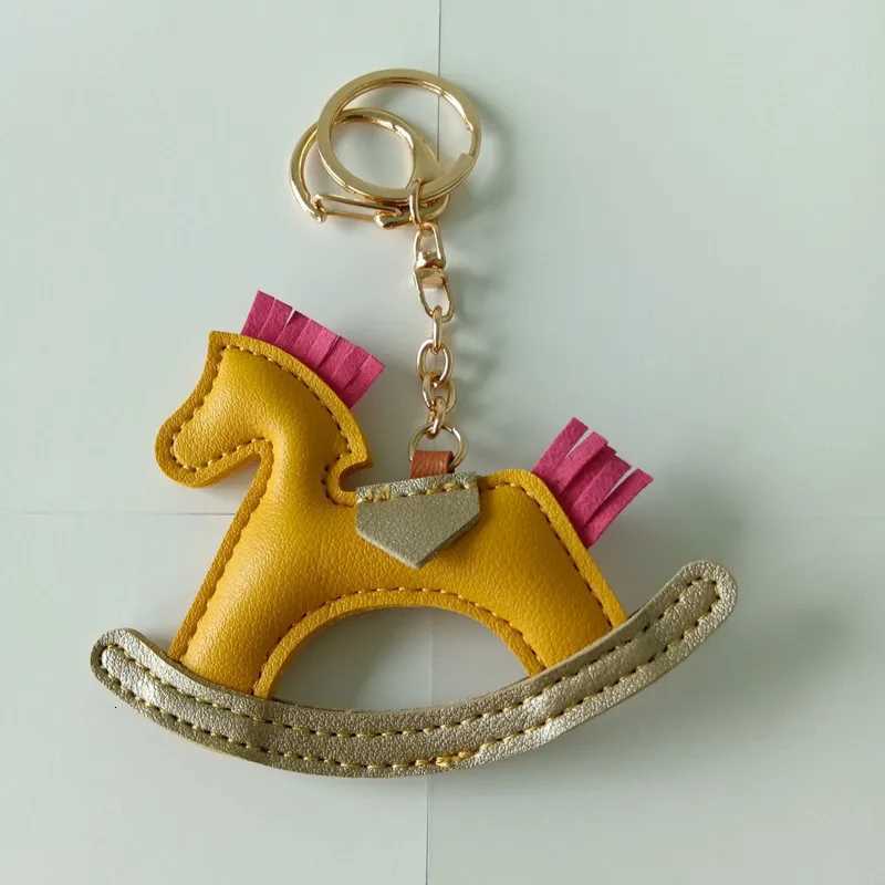 1Pcs Bright PU Leather Keychain Double sided Car Thread Small Gift Metal Pendant Key Chain Simple KeyChains Keyholde M251215