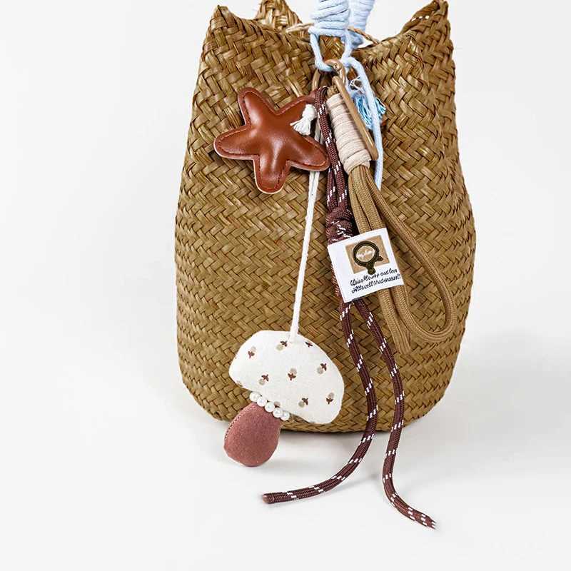 Maillard Style Star Mushroom Keychain Pendant Beautiful Hanging Rope Bag Decoration Super Cute And Fashionable Accessory M251215