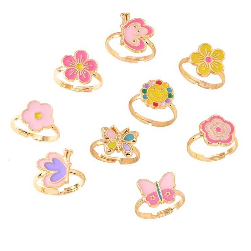 9Pcs Adjustable Rings for Girls Women Flower Butterfly Heart Alloy Ring Fashion Beauty Jewelry Christmas New Year Gift for Girl M251215