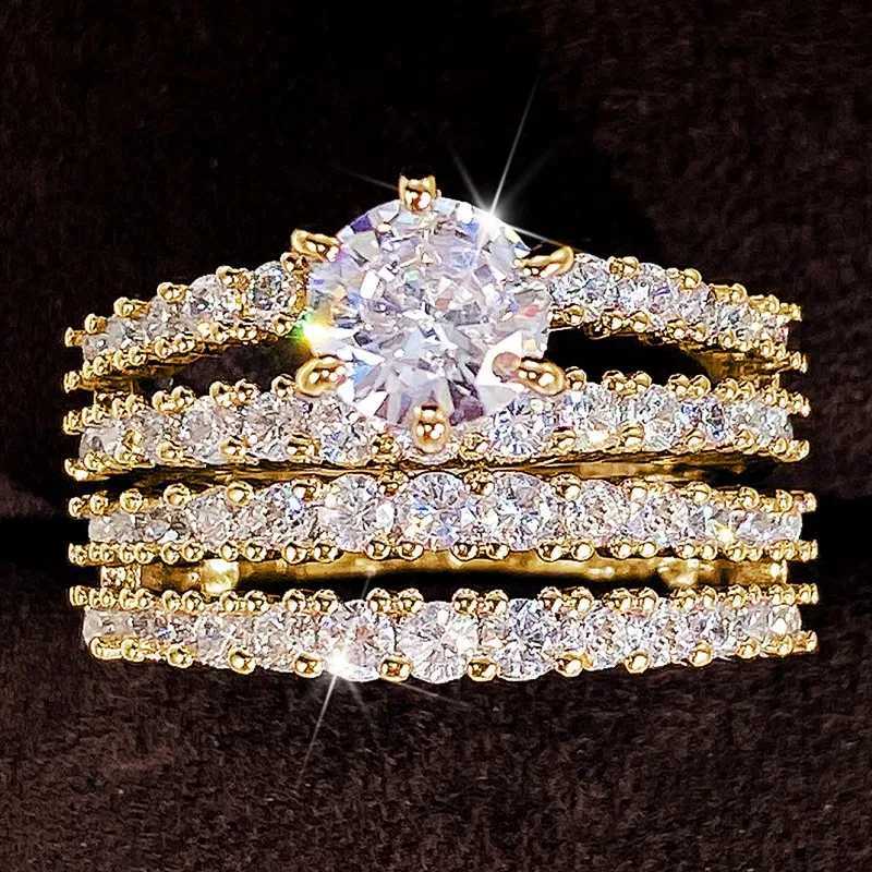 Huitan Trendy Hollow Set Rings Full Bling Iced Out CZ Stone Luxury Women Wedding Engagement Rings 2Pcs Set Jewelry Drop Shipping M251215