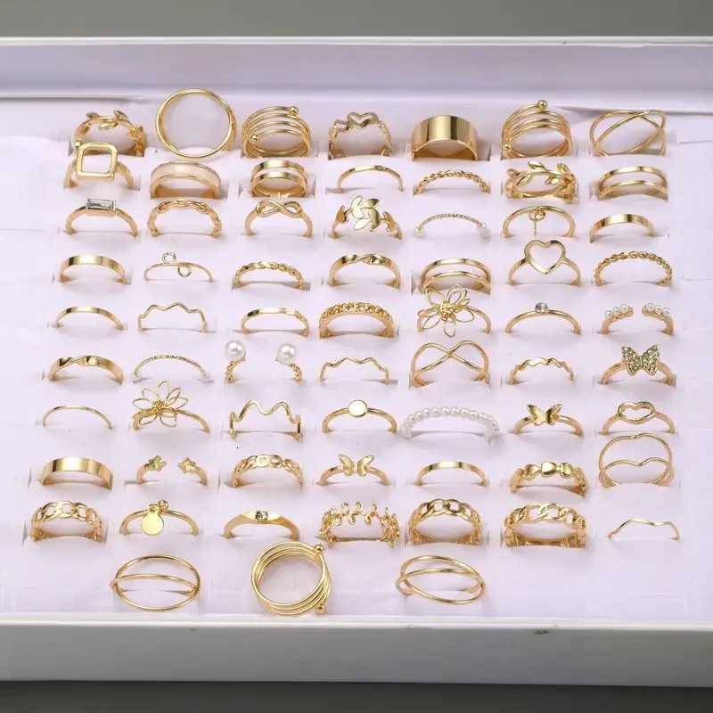 30Pieces Fashion Butterfly Geometric Hollow Ring Set For Women Mix Style Trendy Jewelry Perfect For Daily Wear Party Gifts M251215