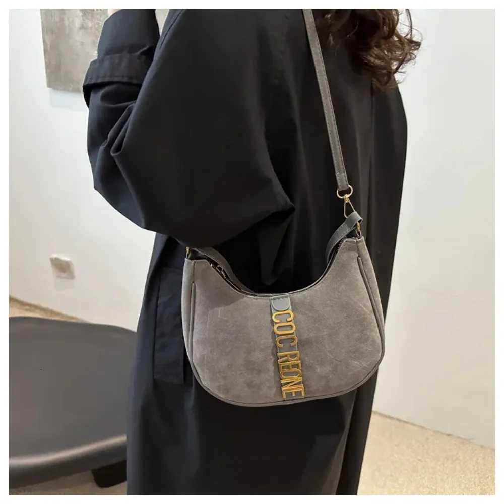 New retro velvet womens shoulder bag large capacity crossbody bag multifunctional commuting bagT251215