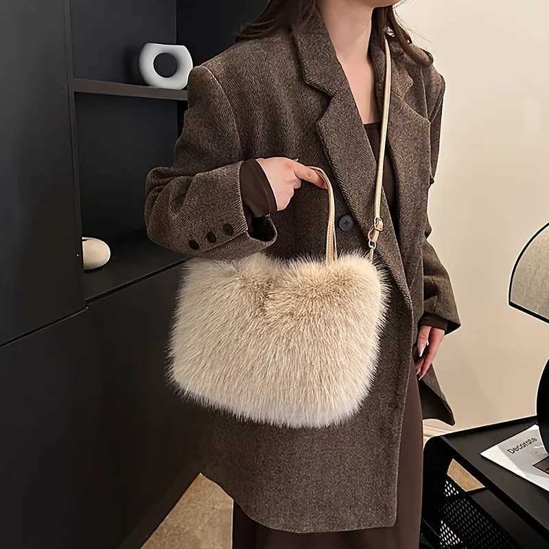 1pc WomenS Chic Faux Fur Crossbody Bag with Detachable Strap Buckle Closure - Stylish Polyester Lining Hand WashableT251215