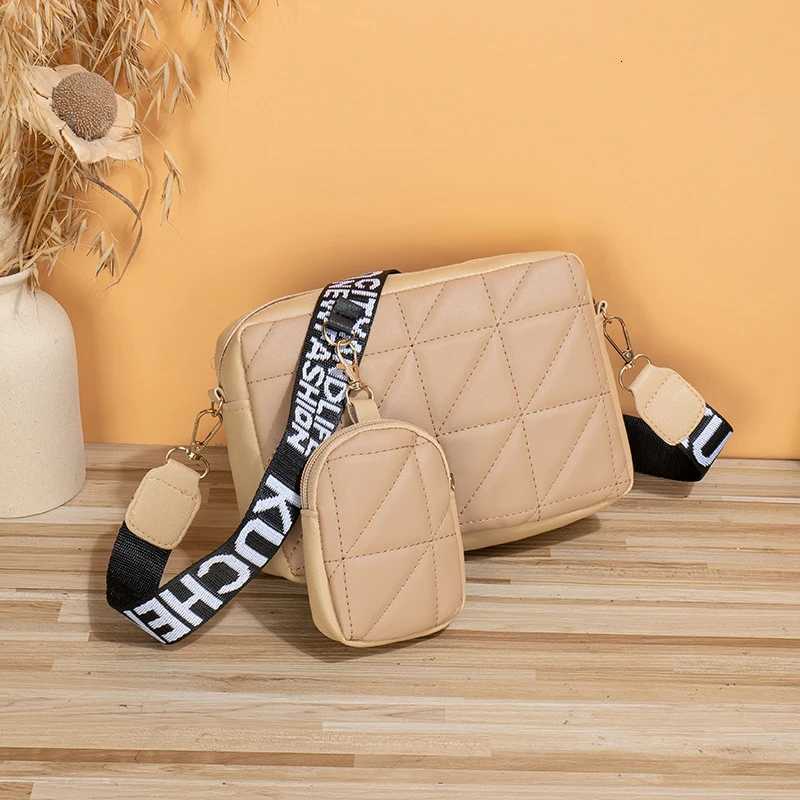 New Solid Color Diamond Plaid Son And Mother Fashion Shoulder Bag Trendy Letter Wide Shoulder Strap Crossbody Small Square BagT251215