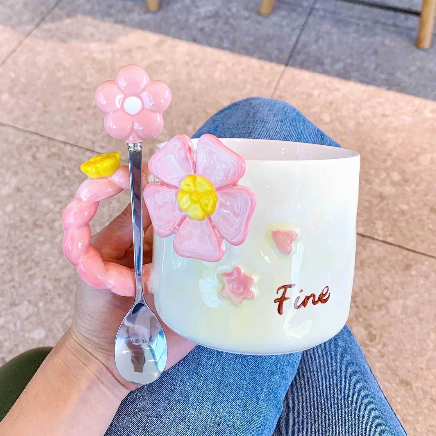 500ml Large Capacity Ceramic g With Spoon Hand Drawn Flower Pattern Blue Water Cup Cute Girl He Off Coffee g H251215