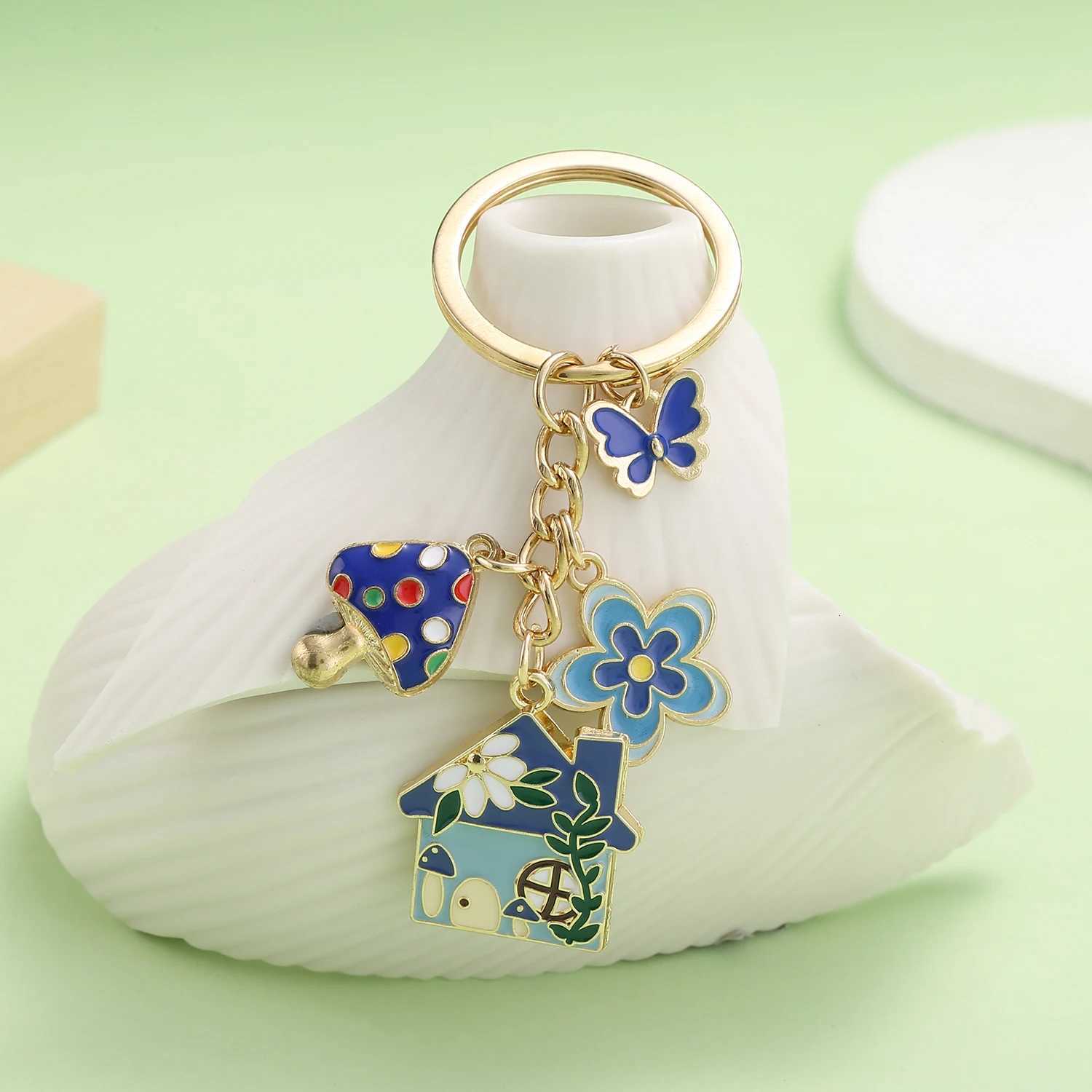 1pc Colorful Fairy Tale Keychain Enamel Mushroom House Flower Butterfly Charms Key Ring For Car Keys Backpacks Wallets M251215
