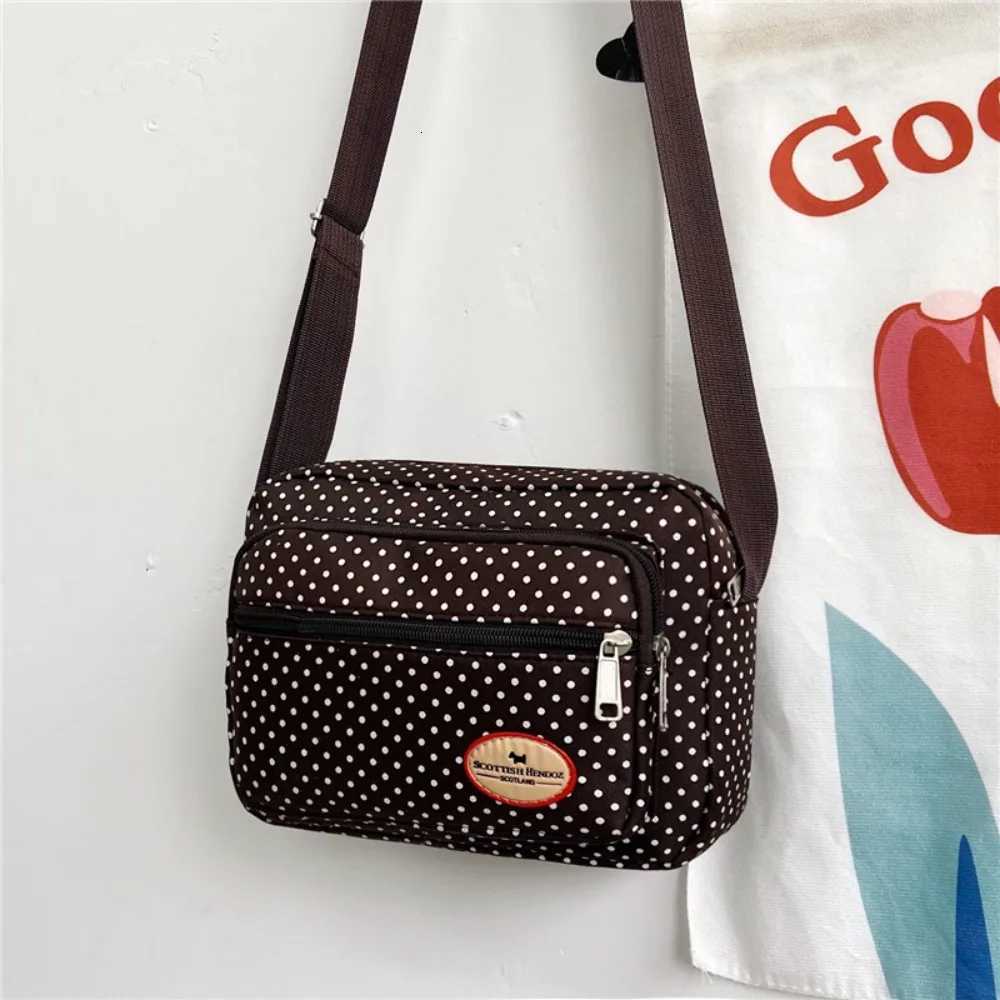 Fashion Nylon Shoulder Messenger Bag One-shoulder Moderately Soft Satchel Bag No Interlayer Street BagT251215