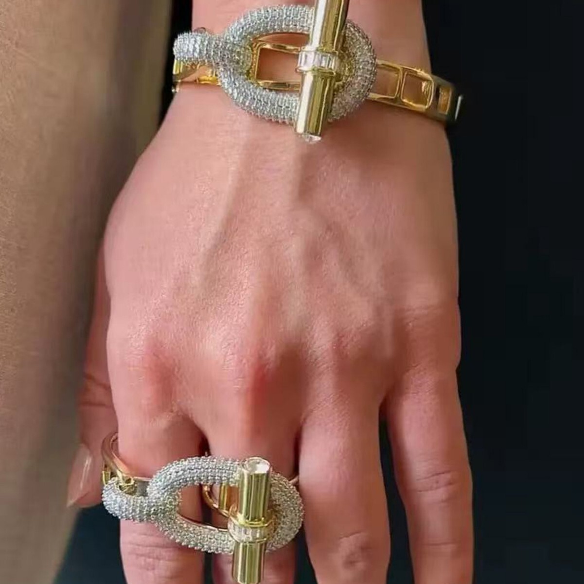 Designer Bracelet Copper Plated 18k Gold Plated New Horizontal Strip OT Series Ring Luxury Jewelry Set Copper Inlaid Zirconia Women's Fashion Acc