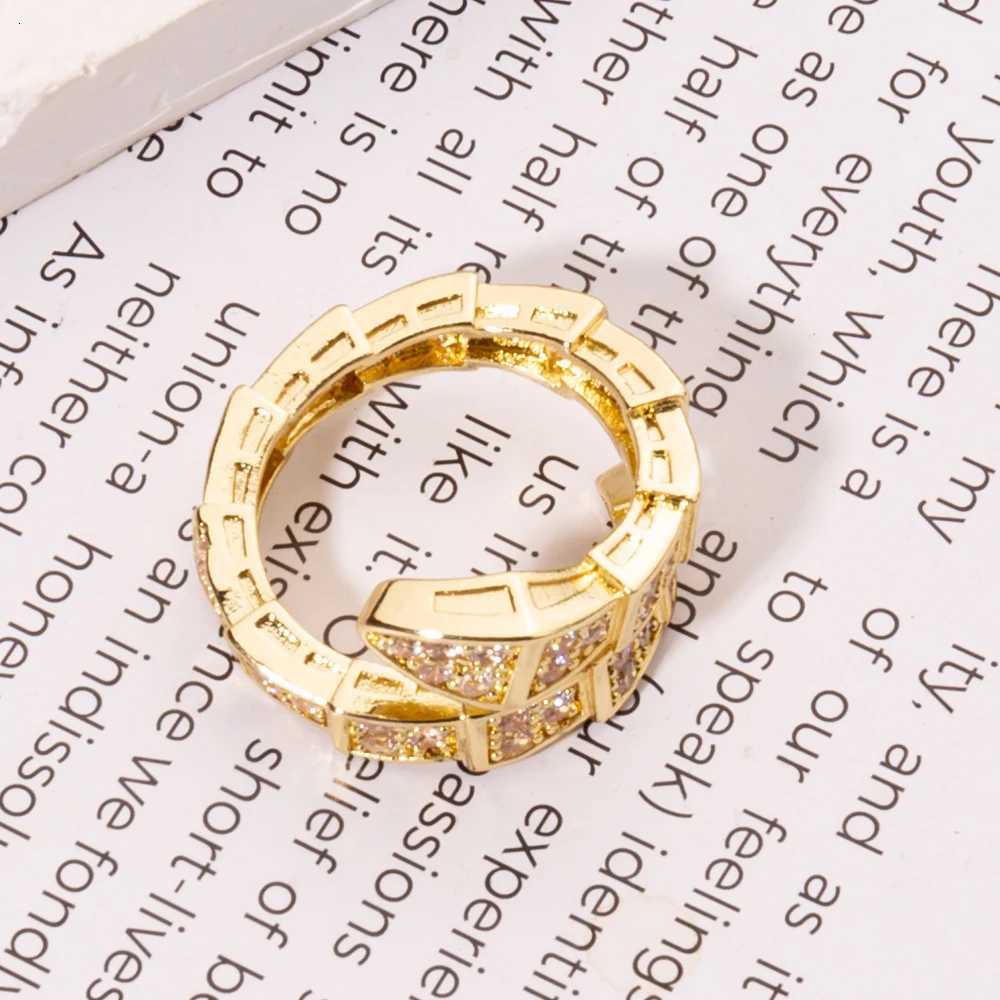 Gold Sliver Color Paved Diamond Snake Cuff Rings For Women 6mm Wide Figure Zirconia Accessory M251215