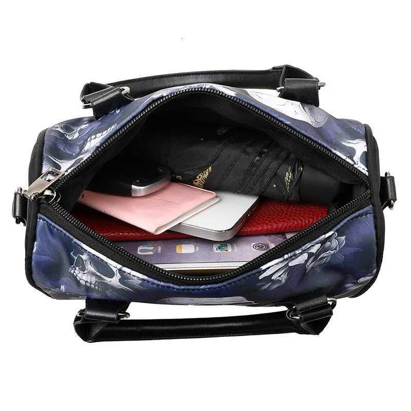 Skull Printed Boston Shoulder Bag Adjustable Strap Women Punk Crossbody Bag Oxford Hobo Bag for Party Festival ShoppingT251215