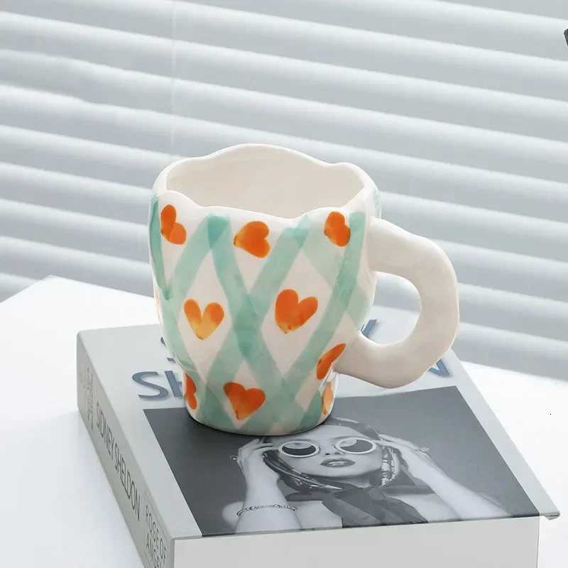 Hand-painted Flower Ceramic Coffee Cup Off g With Saucer He Breakfast Milk Ju Tea Handle Cup Gift Microwave Safe H251215